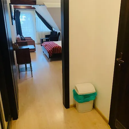 Komnata * Bešeňová